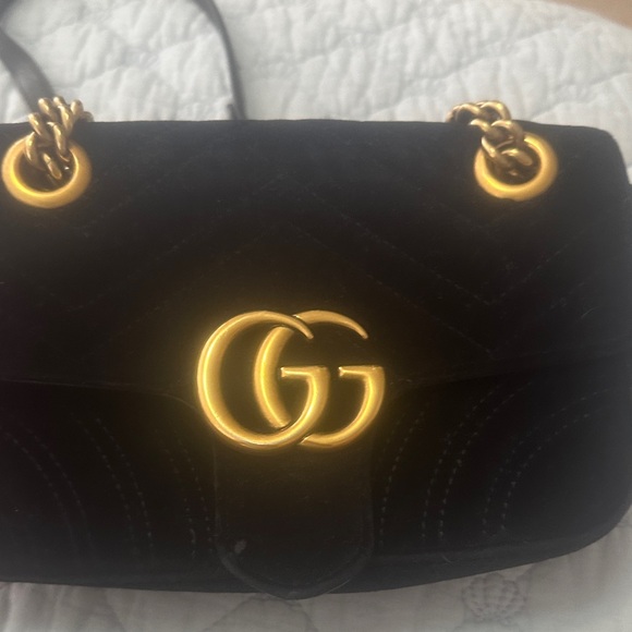Gucci Handbags - Gucci Black Quilted Velvet Shoulder Bag with Gold Hardware . Texture - velvet.